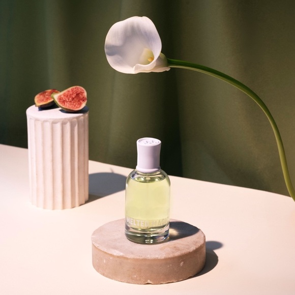 Melted Magic Perfume Bottle - Picture 3 of 7